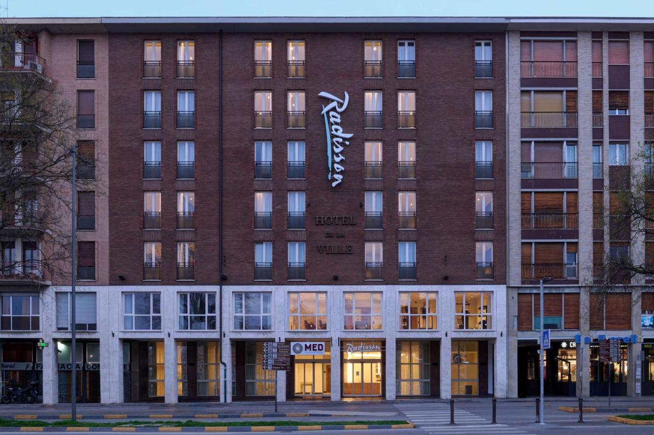 Radisson Hotel แฟร์รารา ภายนอก รูปภาพ