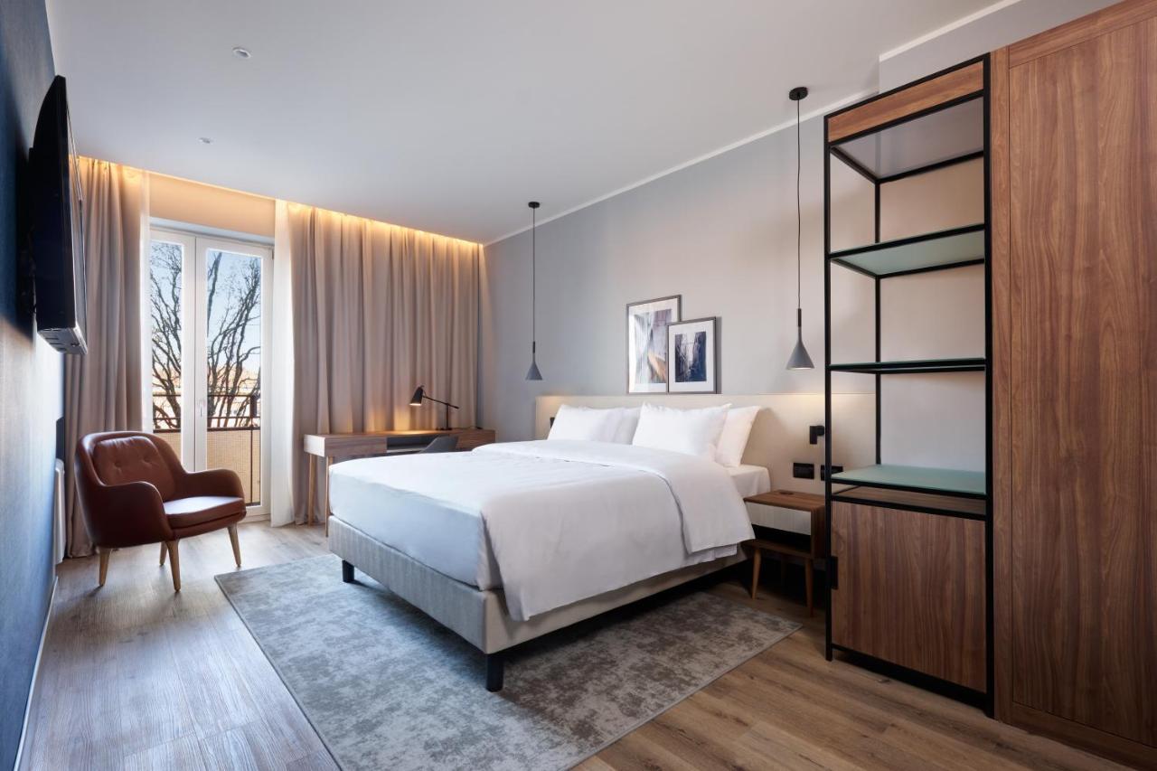 Radisson Hotel แฟร์รารา ภายนอก รูปภาพ